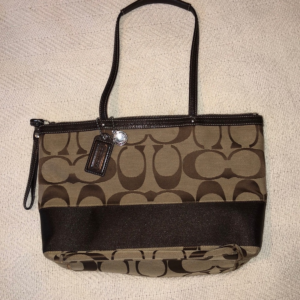 EUC Coach signature brown stripe logo canvas bag